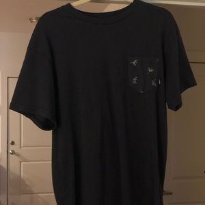 Vans tee w/ flying ducks pocket